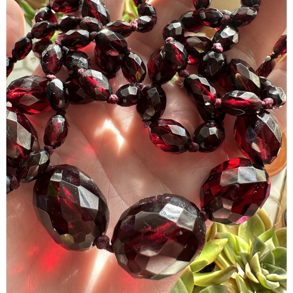 Vintage Bakelite 38" Cherry Amber Faceted Oval Graduated Necklace 46g Tested